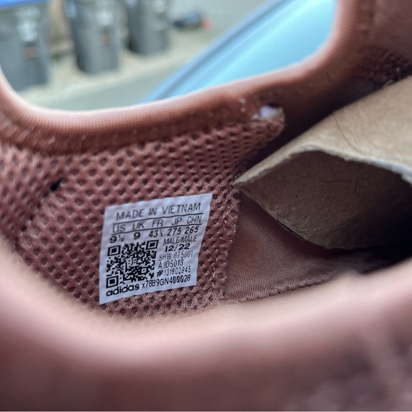 Adidas X Parley NMD R1 V2 - Picture 8 of 10